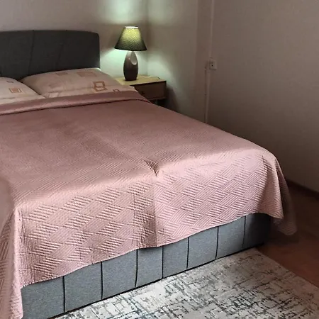 Privat bolig Keja 13 - Port *